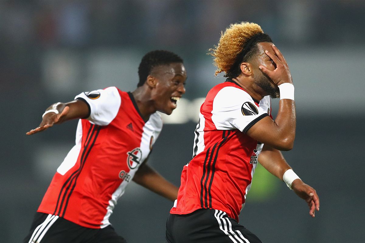 受到强大的 受到强大的